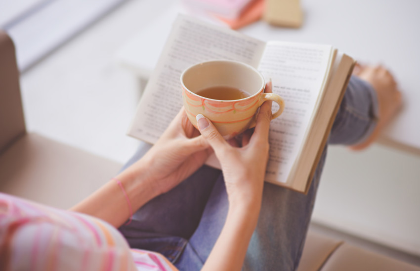 Держите мозг в тонусе: восемь полезных книг для домашнего чтения