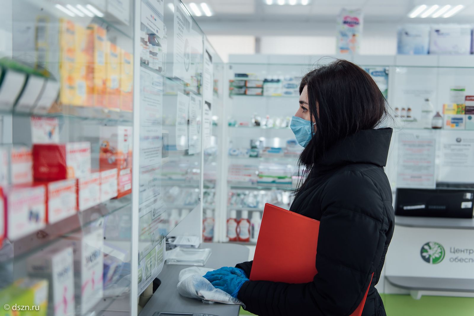 Аптечные сети Москвы запустили дистанционный заказ и доставки до двери квартиры безрецептурных лекарственных препаратов