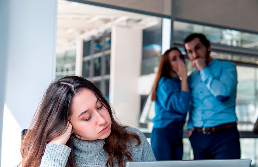 Как интроверту избежать дискомфорта в общении с коллегами: четыре совета от экспертов центра «Моя работа»